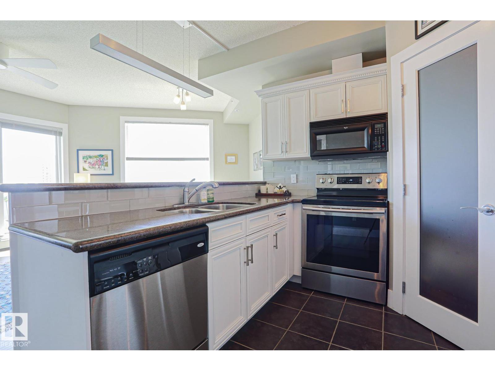 #1004 10504 99 AV NW - 8