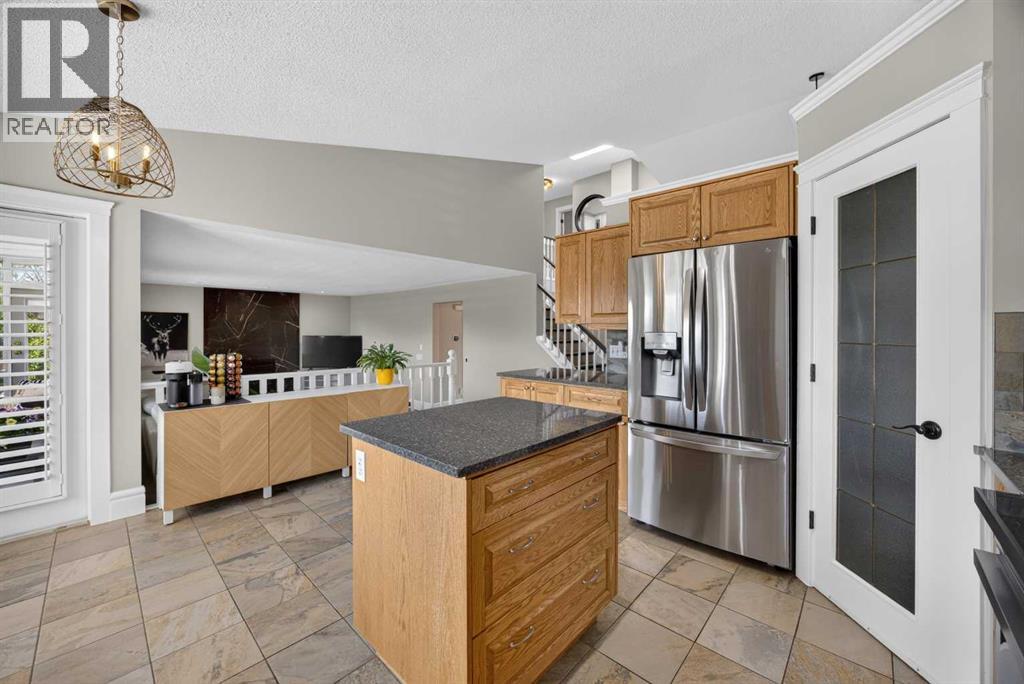 2339 Morris Crescent SE — photo 21