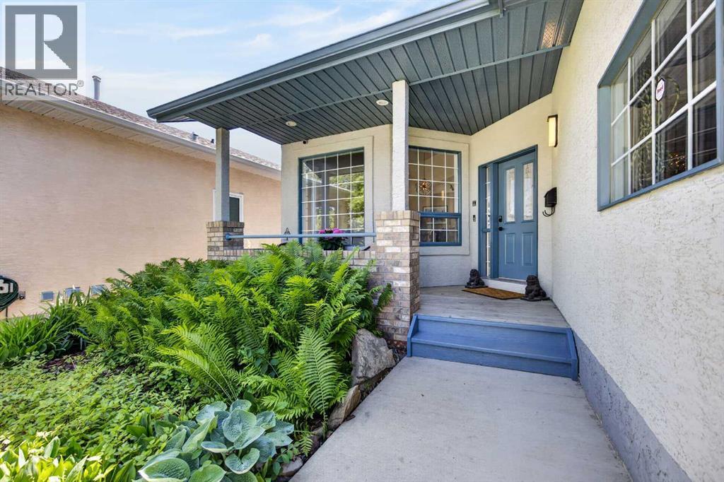2339 Morris Crescent SE — photo 8