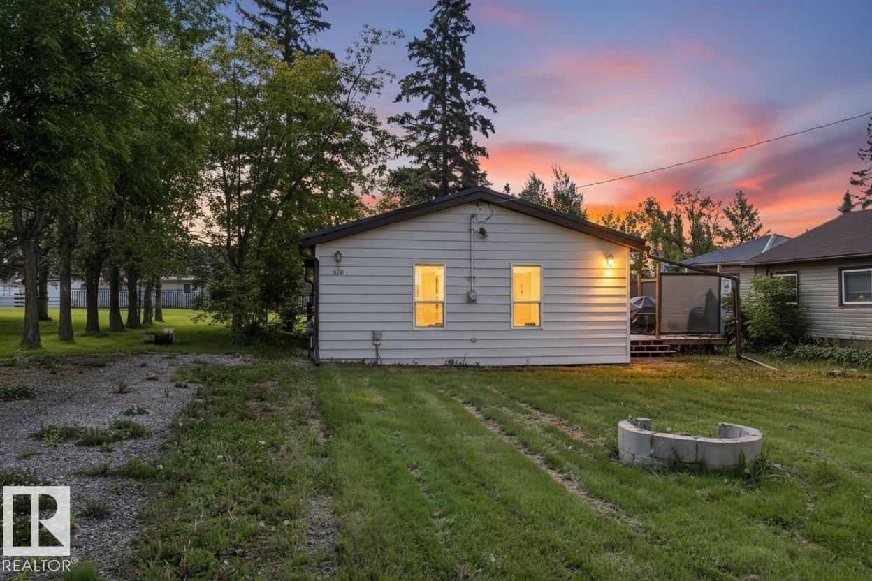 410 4 St Yellowstone - 1