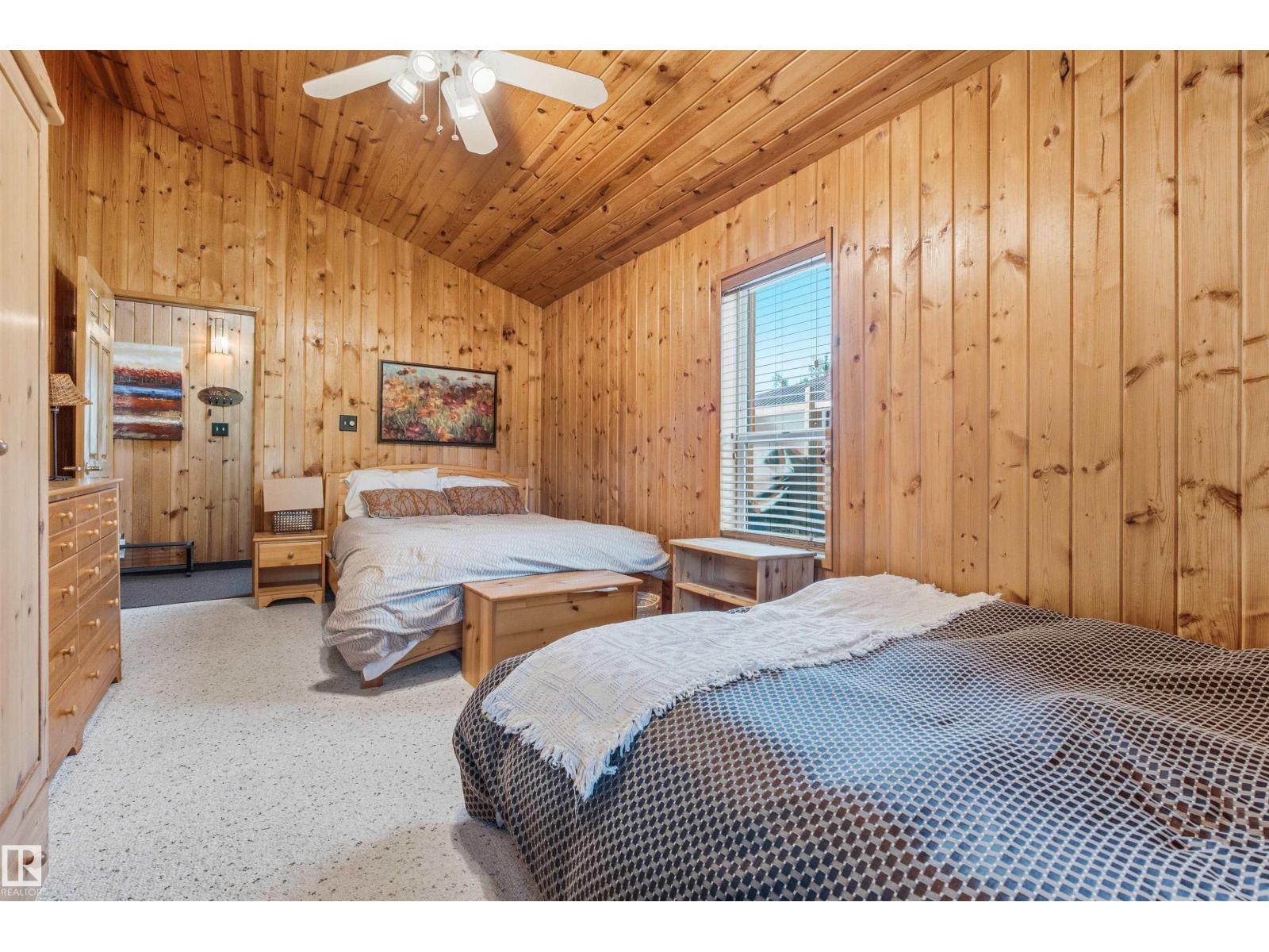 410 4 St Yellowstone - 30