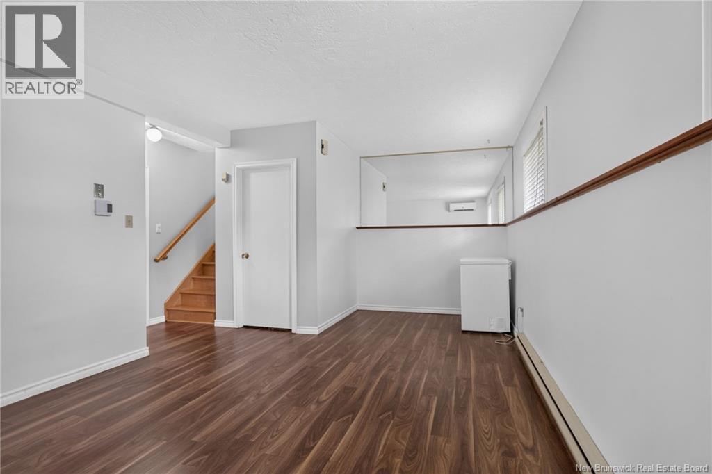 25 Lasalle Crescent - Image 26