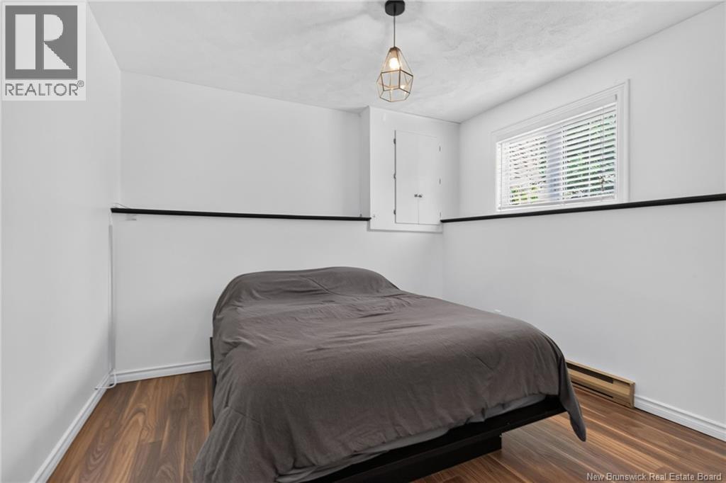 25 Lasalle Crescent - Image 27