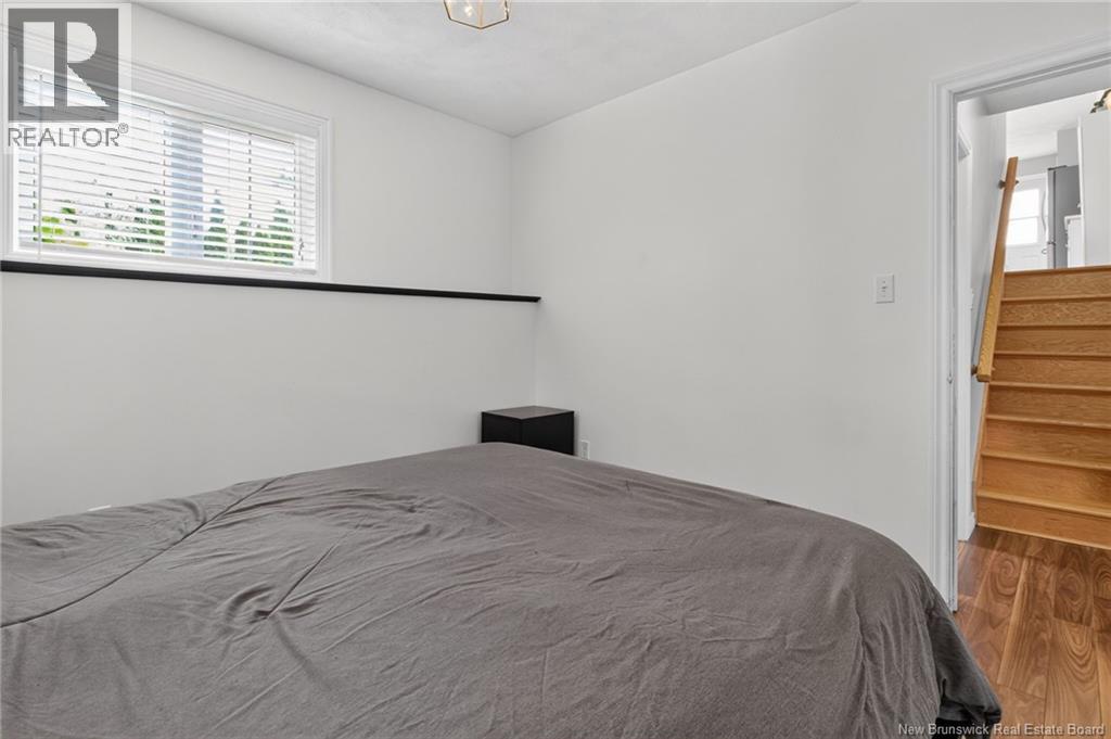 25 Lasalle Crescent - 28