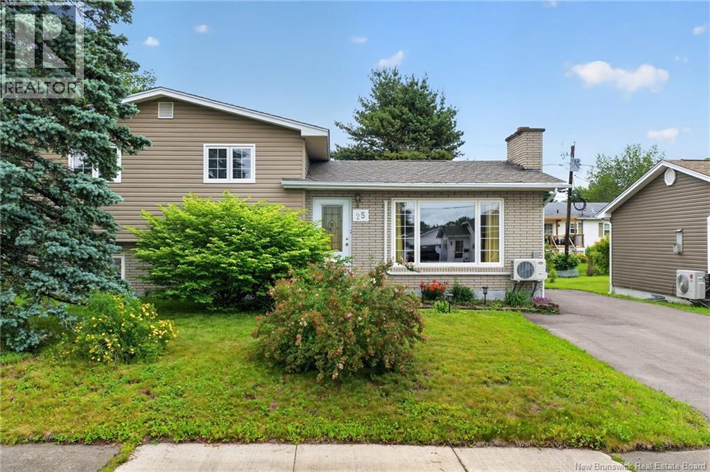 25 Lasalle Crescent - 31