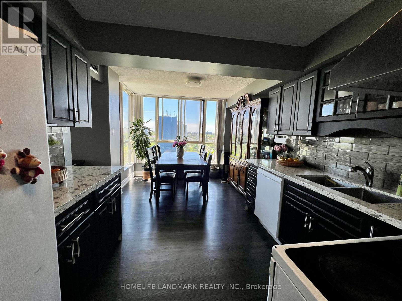 #1203 2901 KIPLING AVENUE - 17