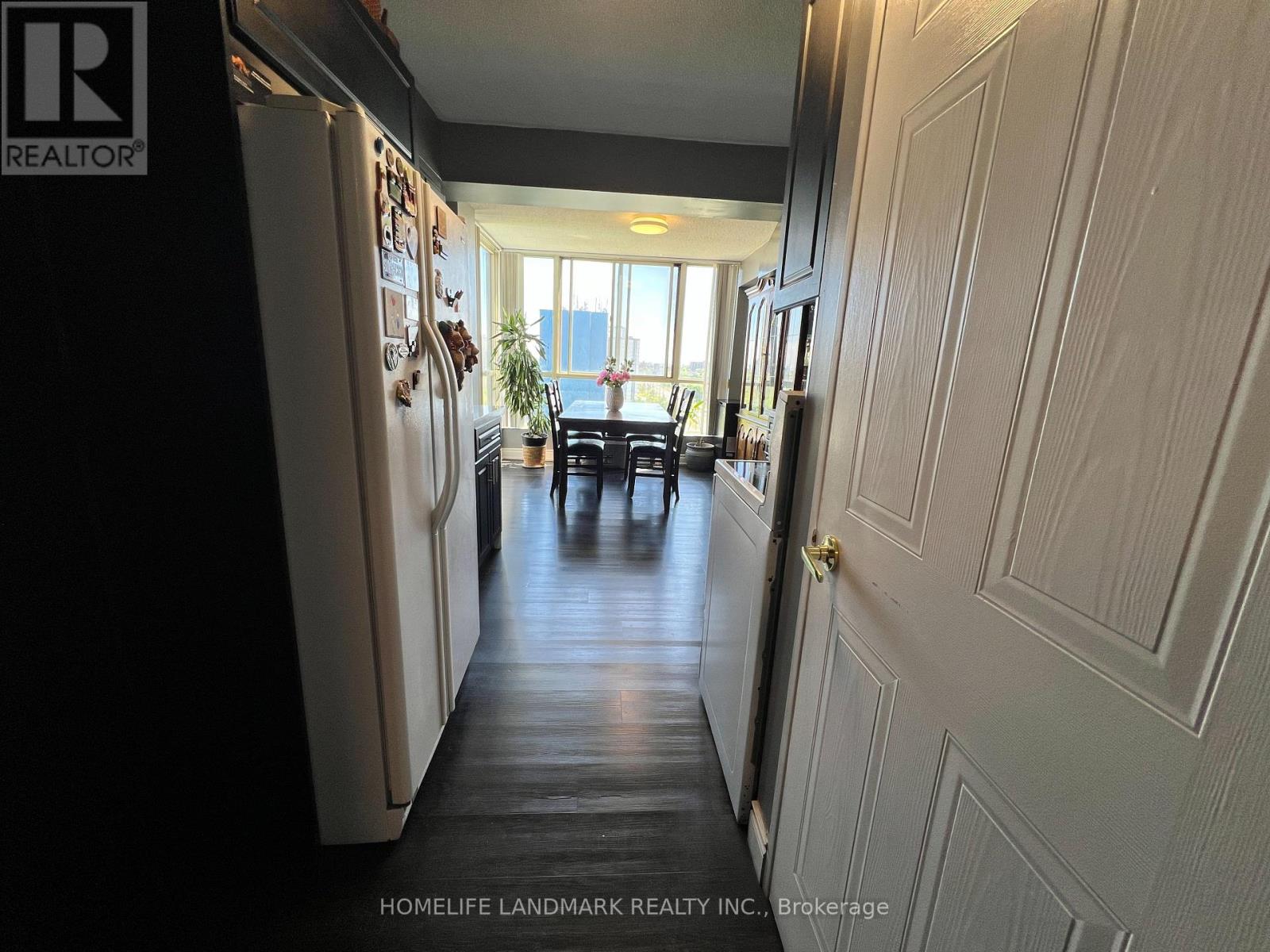 #1203 2901 KIPLING AVENUE - 18