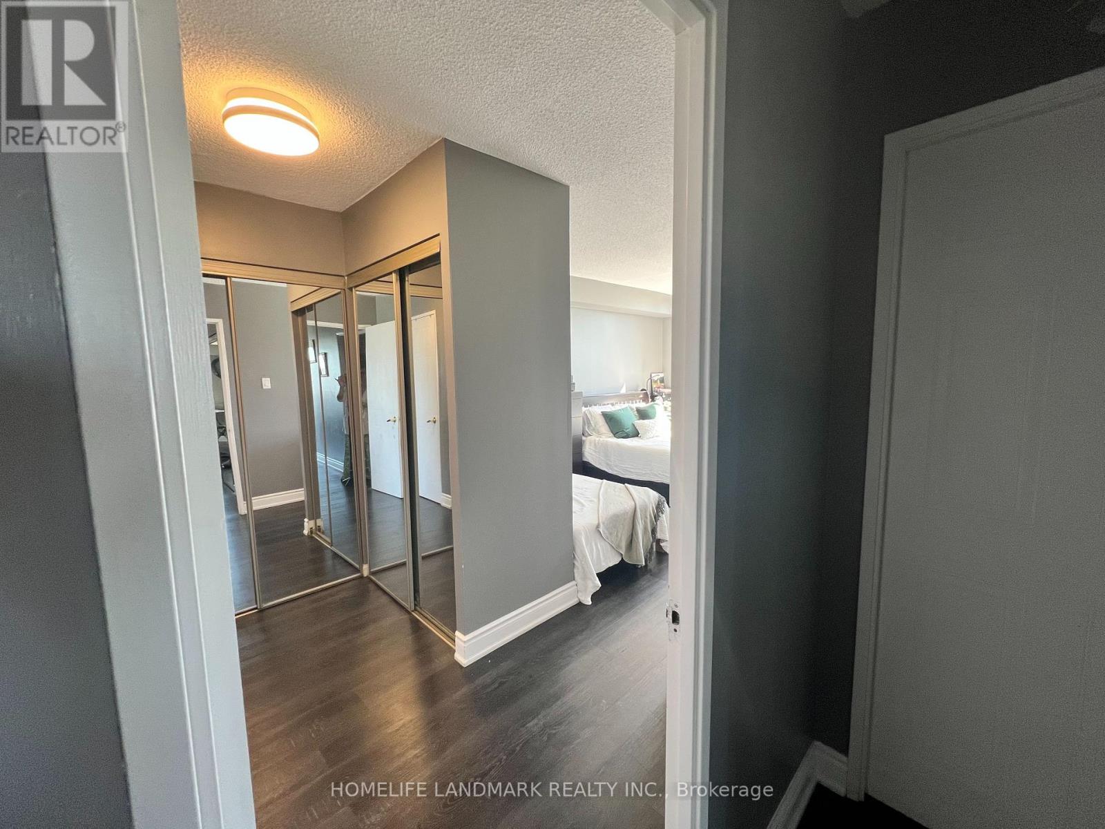 #1203 2901 KIPLING AVENUE - 23