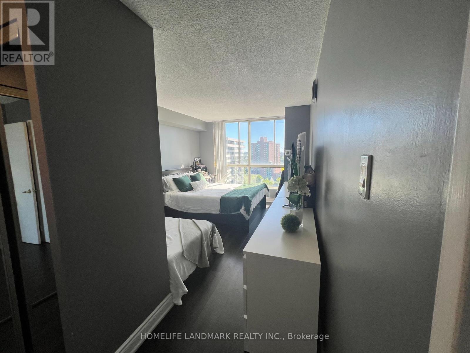 #1203 2901 KIPLING AVENUE - 24