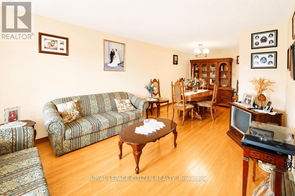 55 KITTIWAKE AVENUE - 17