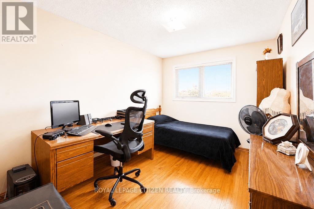 55 KITTIWAKE AVENUE - 24