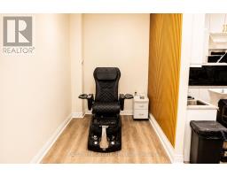 328 Kerr Street, Oakville, ON L6K3B5 Photo 10