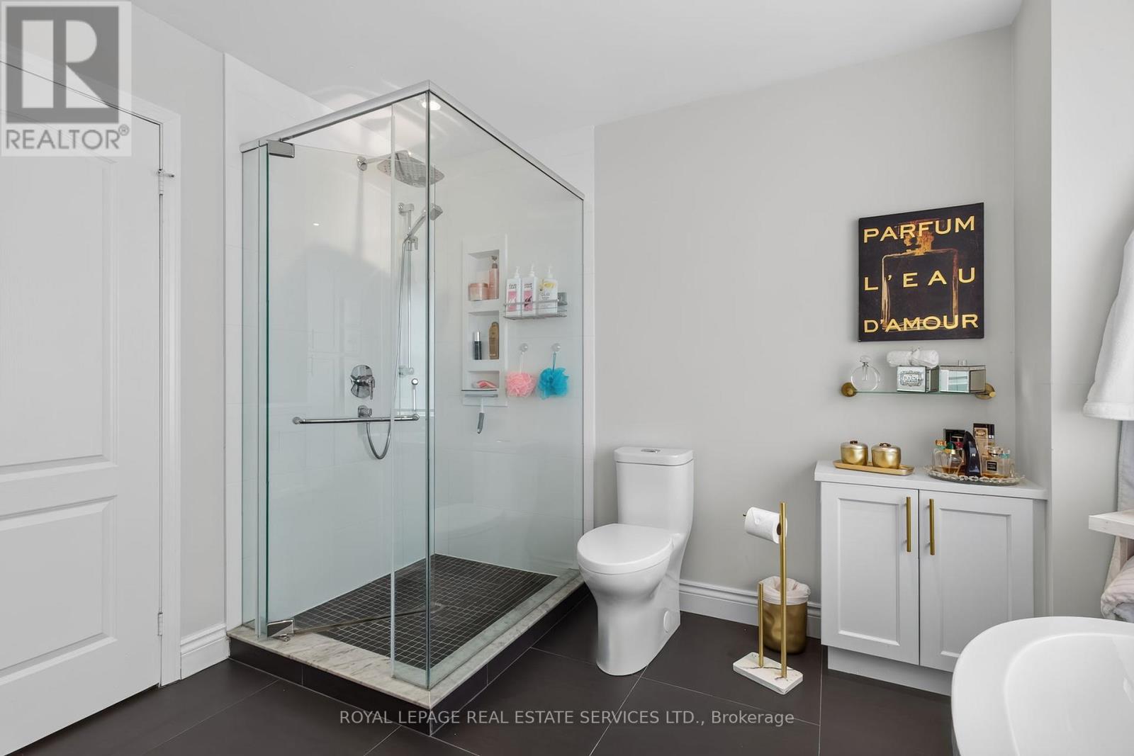 852 TRUDEAU DRIVE - 26