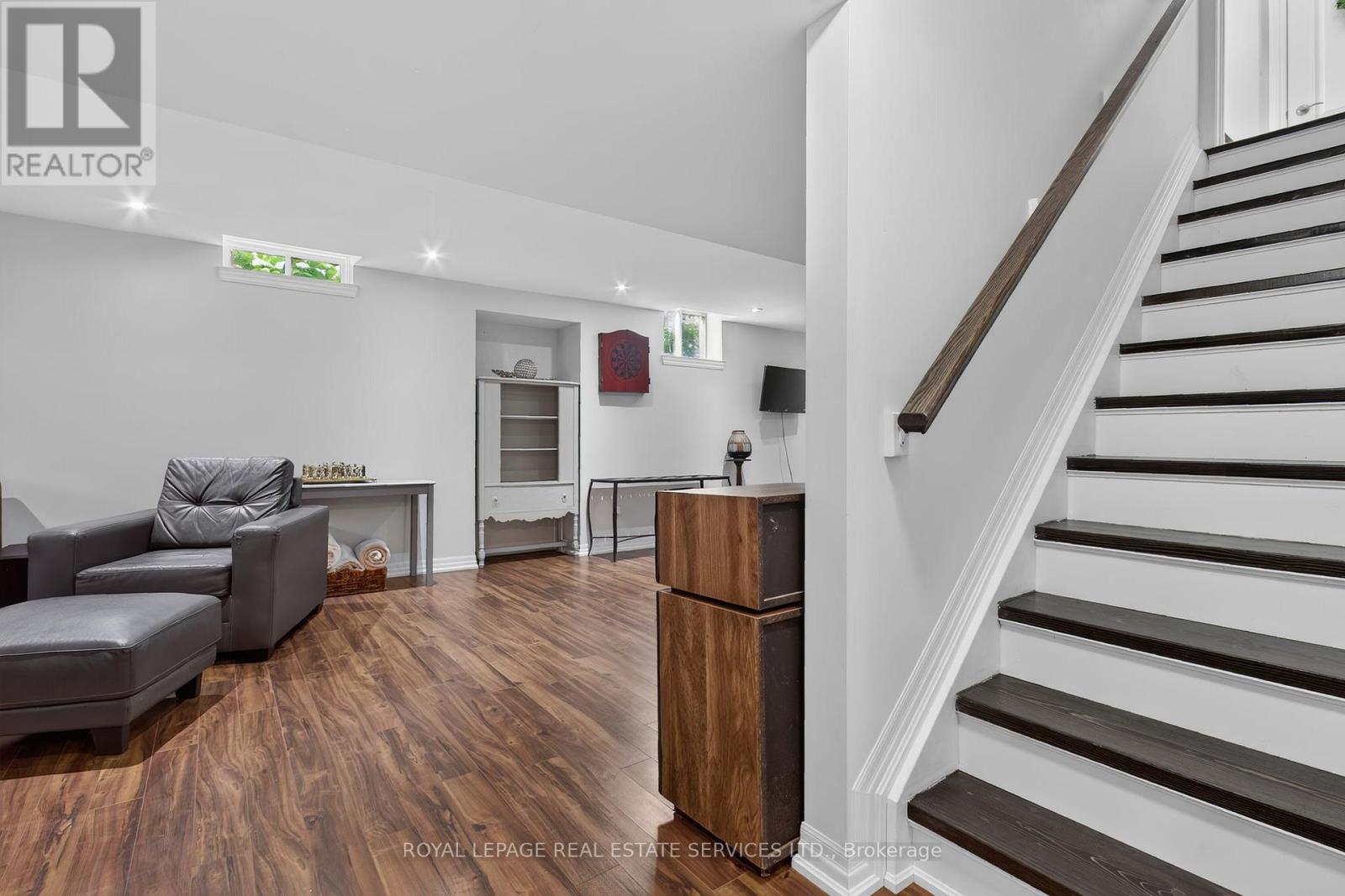 852 TRUDEAU DRIVE - 30