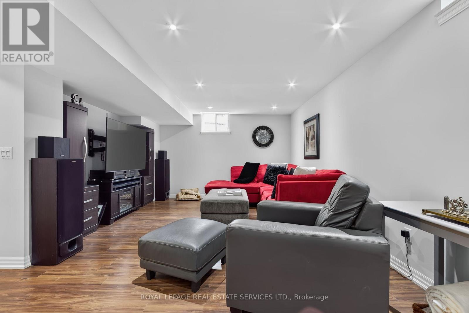 852 TRUDEAU DRIVE - 31