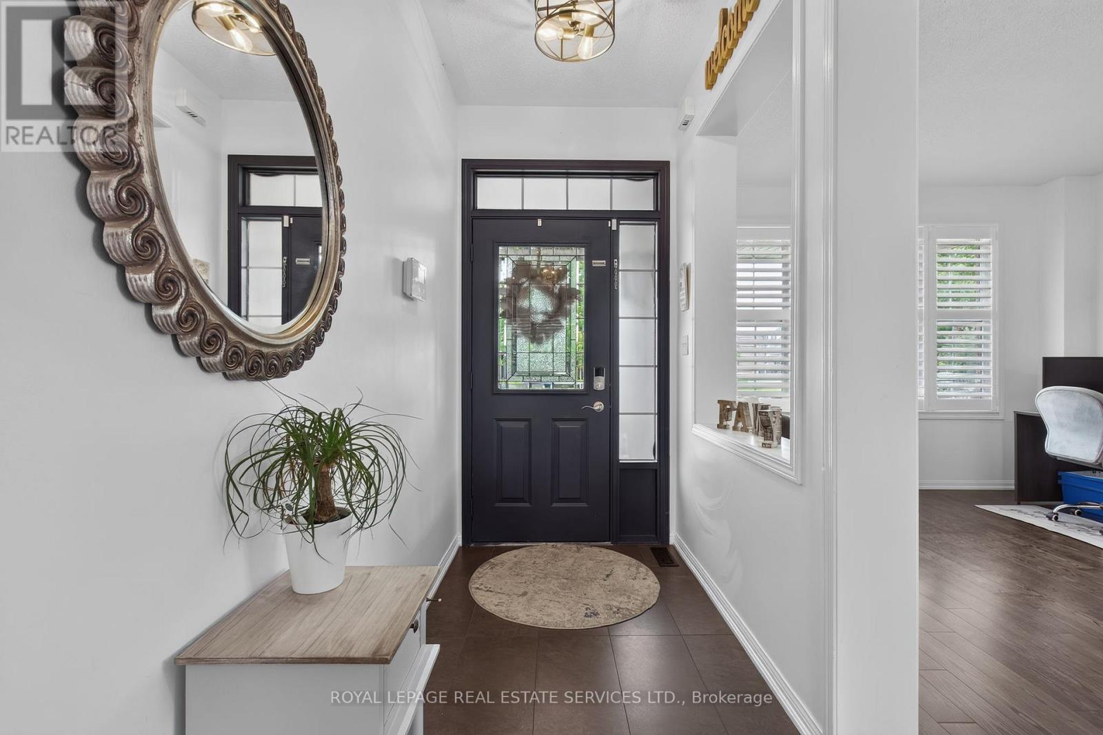 852 TRUDEAU DRIVE - 4