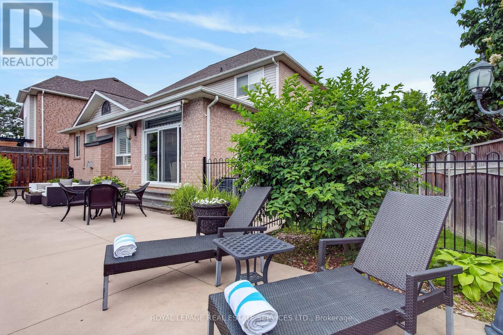 852 TRUDEAU DRIVE - 42
