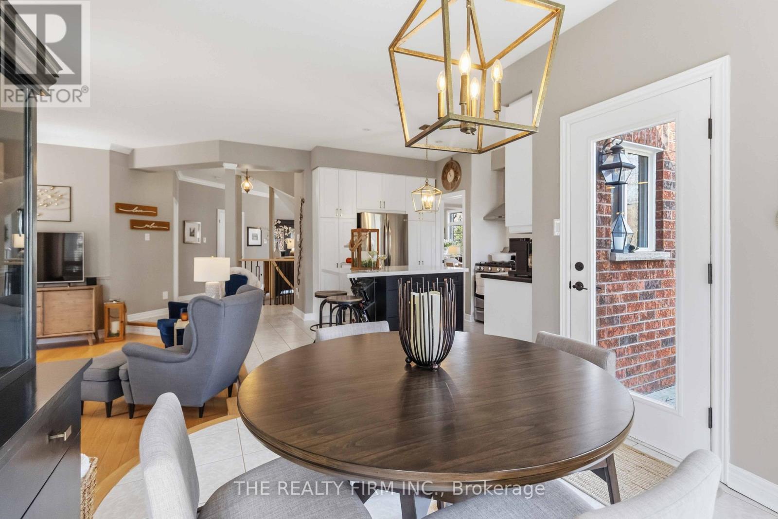 3 CLIFFCREST COURT - 16