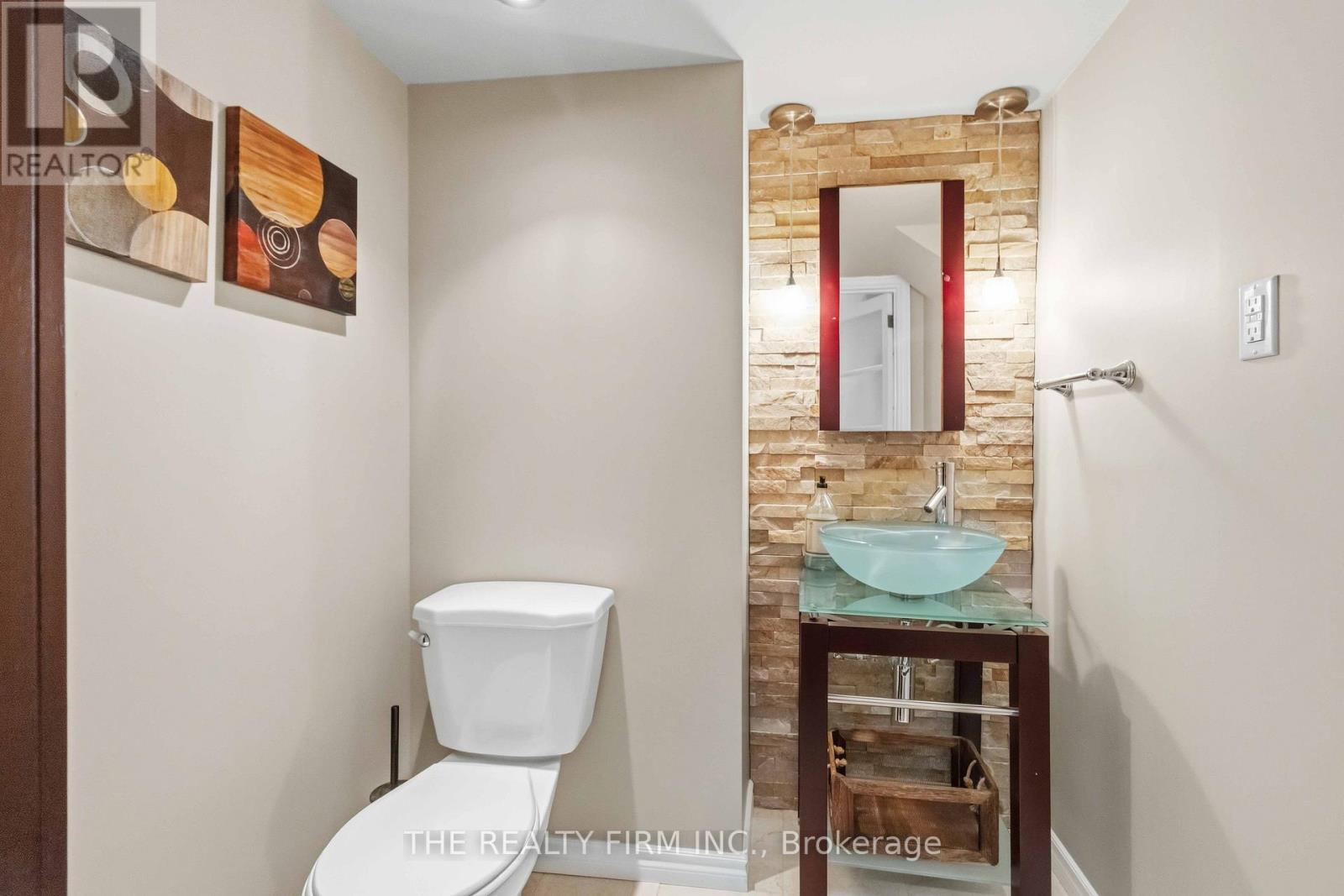 3 CLIFFCREST COURT - 40