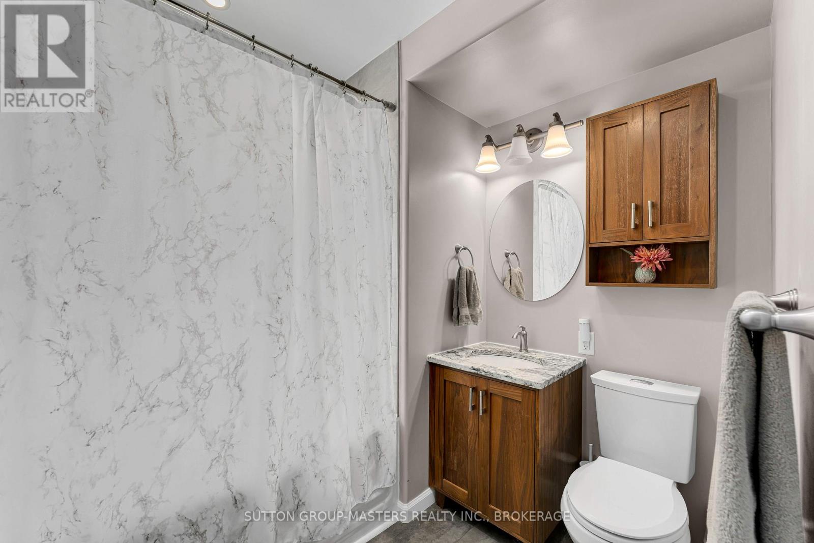 1410 WOODFIELD CRESCENT - 17