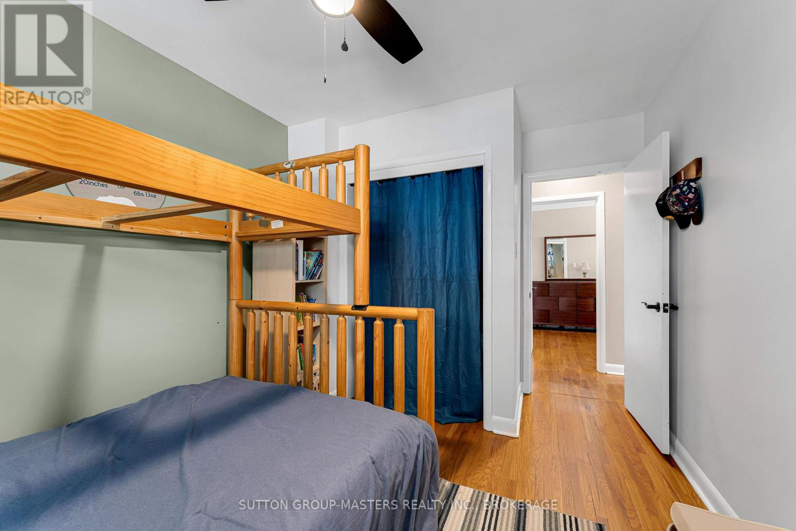1410 WOODFIELD CRESCENT - 23