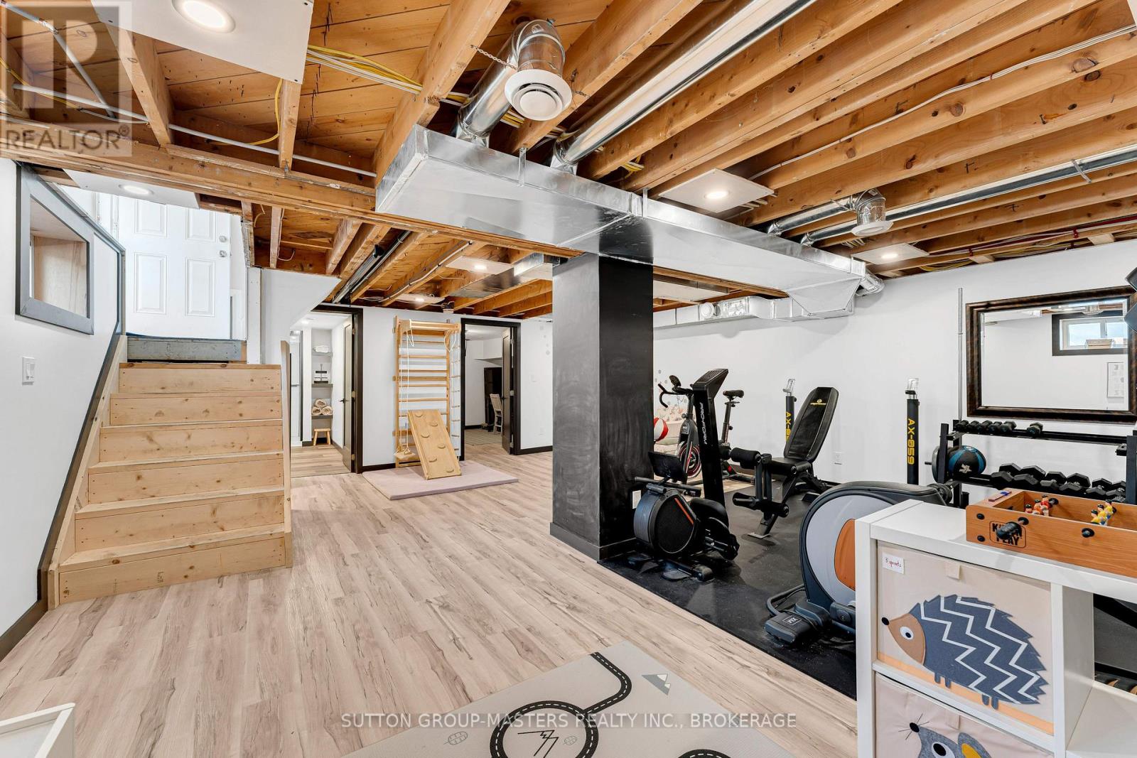 1410 WOODFIELD CRESCENT - 25