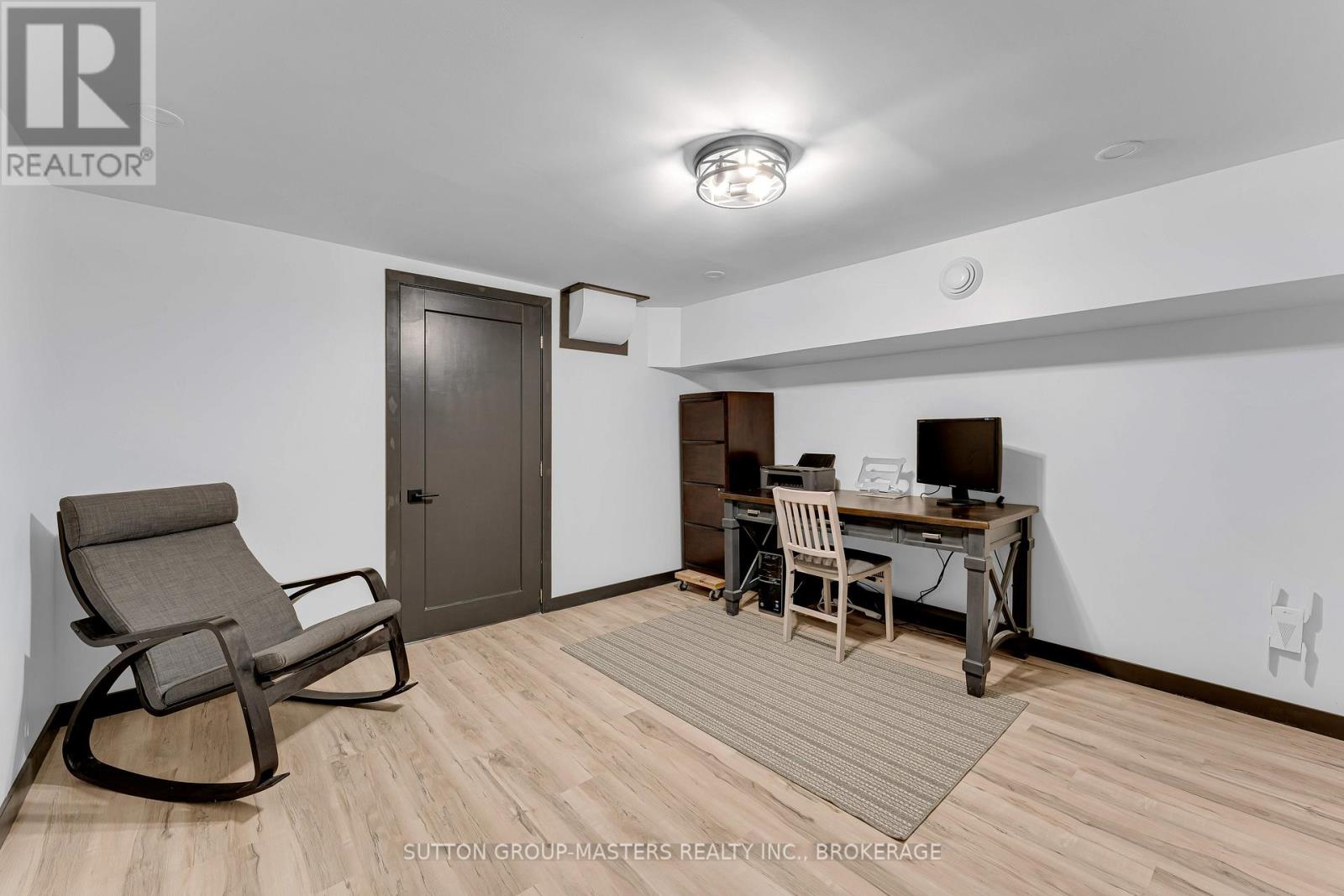 1410 WOODFIELD CRESCENT - 30
