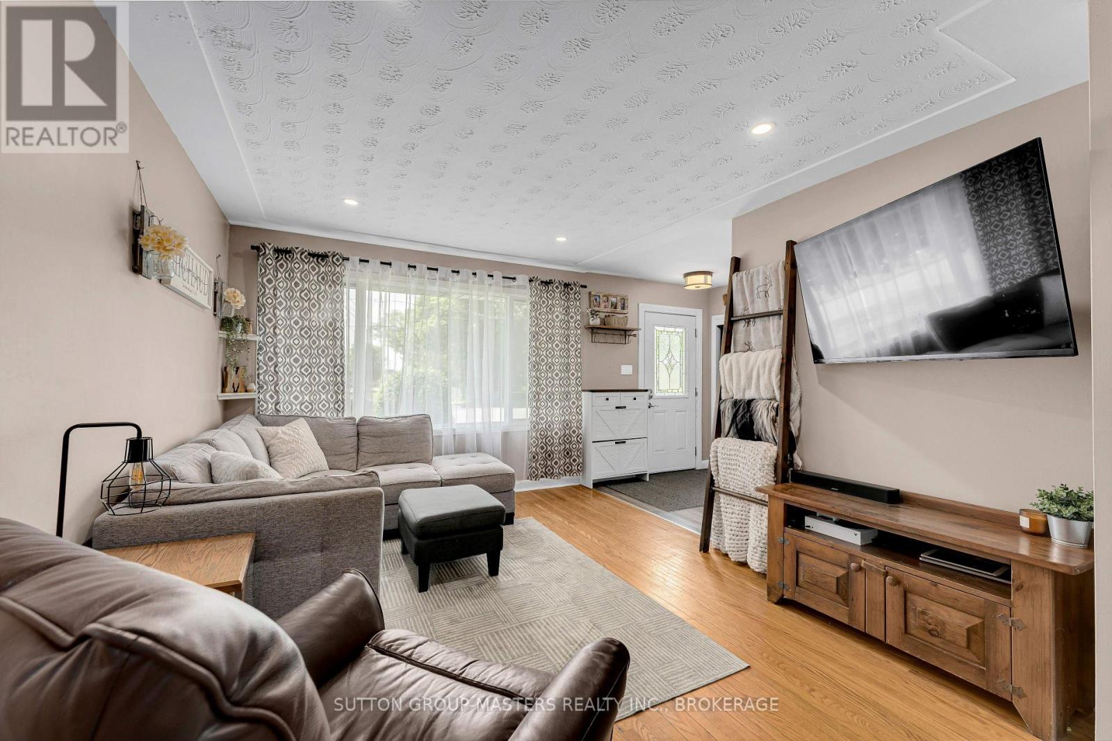 1410 WOODFIELD CRESCENT - 9