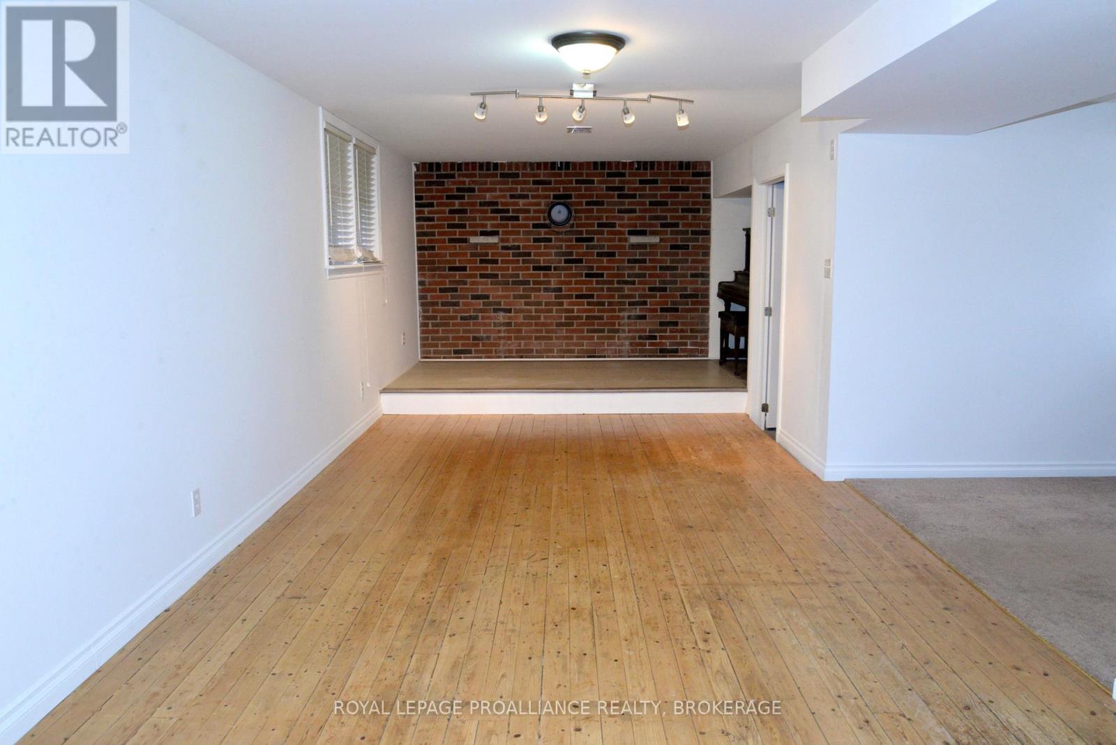 775 ALFRED CRESCENT - 14