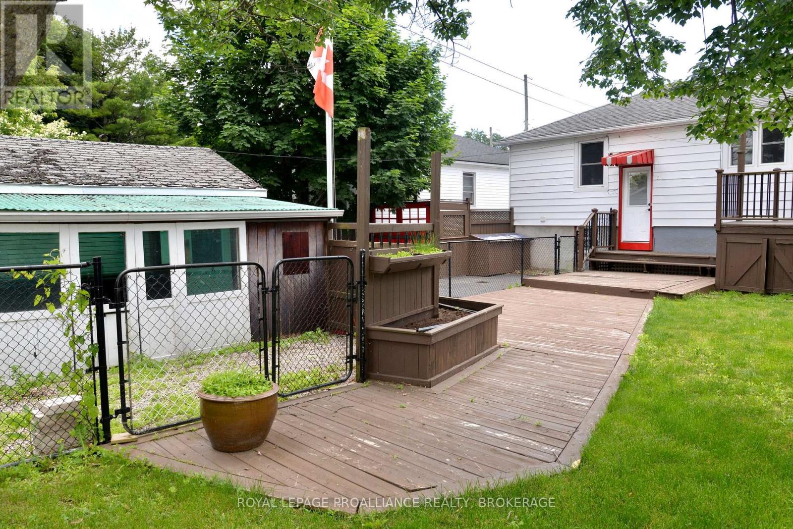 775 ALFRED CRESCENT - 23