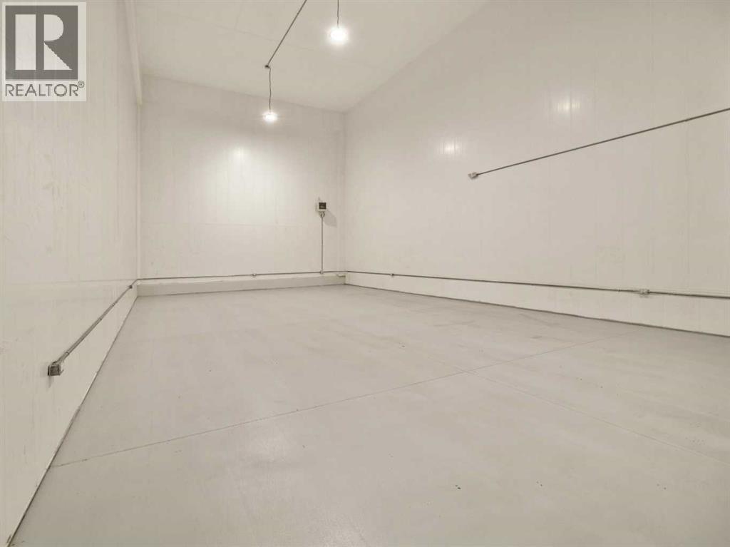 6110 69 Avenue — photo 29