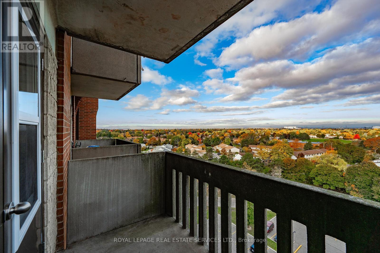 #904 6720 GLEN ERIN DRIVE - 23