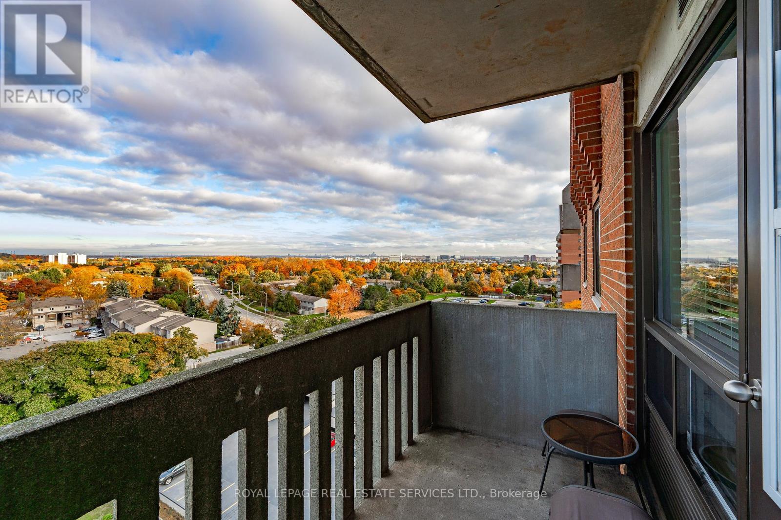 #904 6720 GLEN ERIN DRIVE - 24