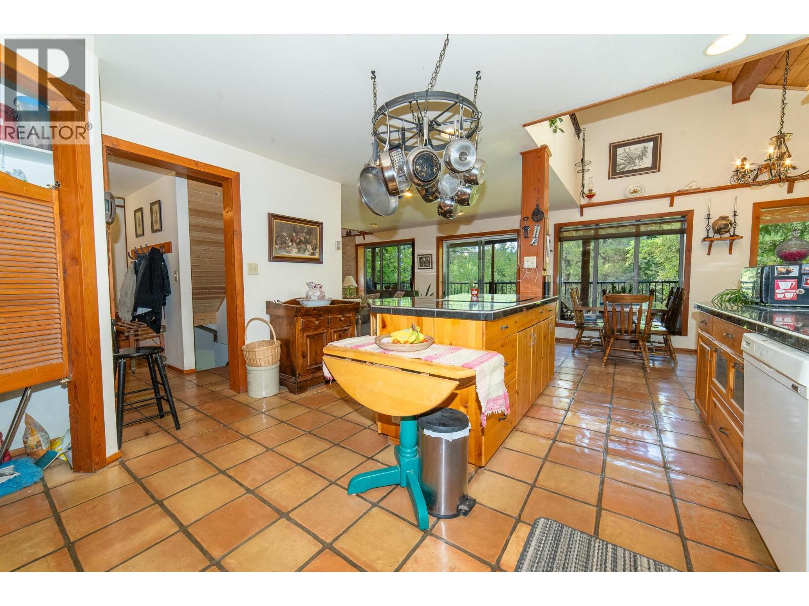 702 FORNER Road - 22