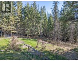 4pc Ensuite bath - 702 Forner Road, Lister, BC V0B1G2 Photo 6