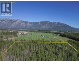 702 Forner Road, Lister, BC V0B1G2 Photo 14