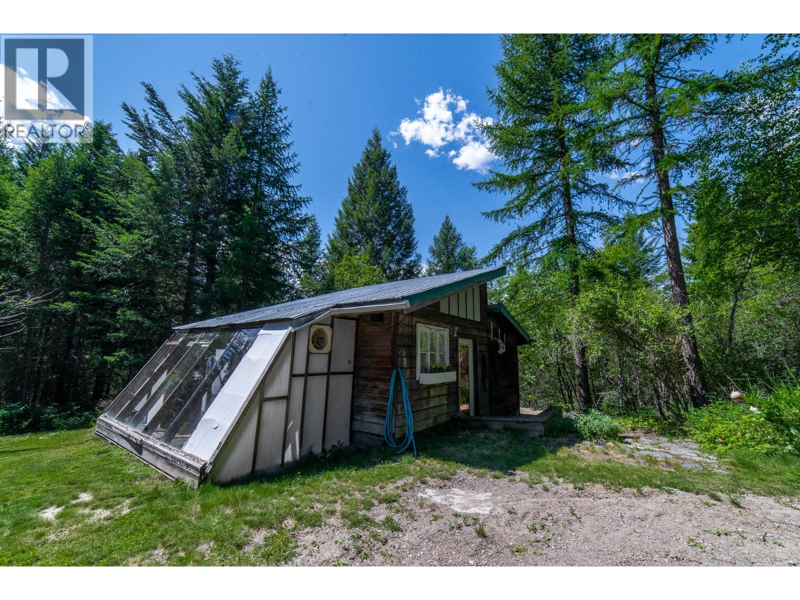 702 FORNER Road - 63