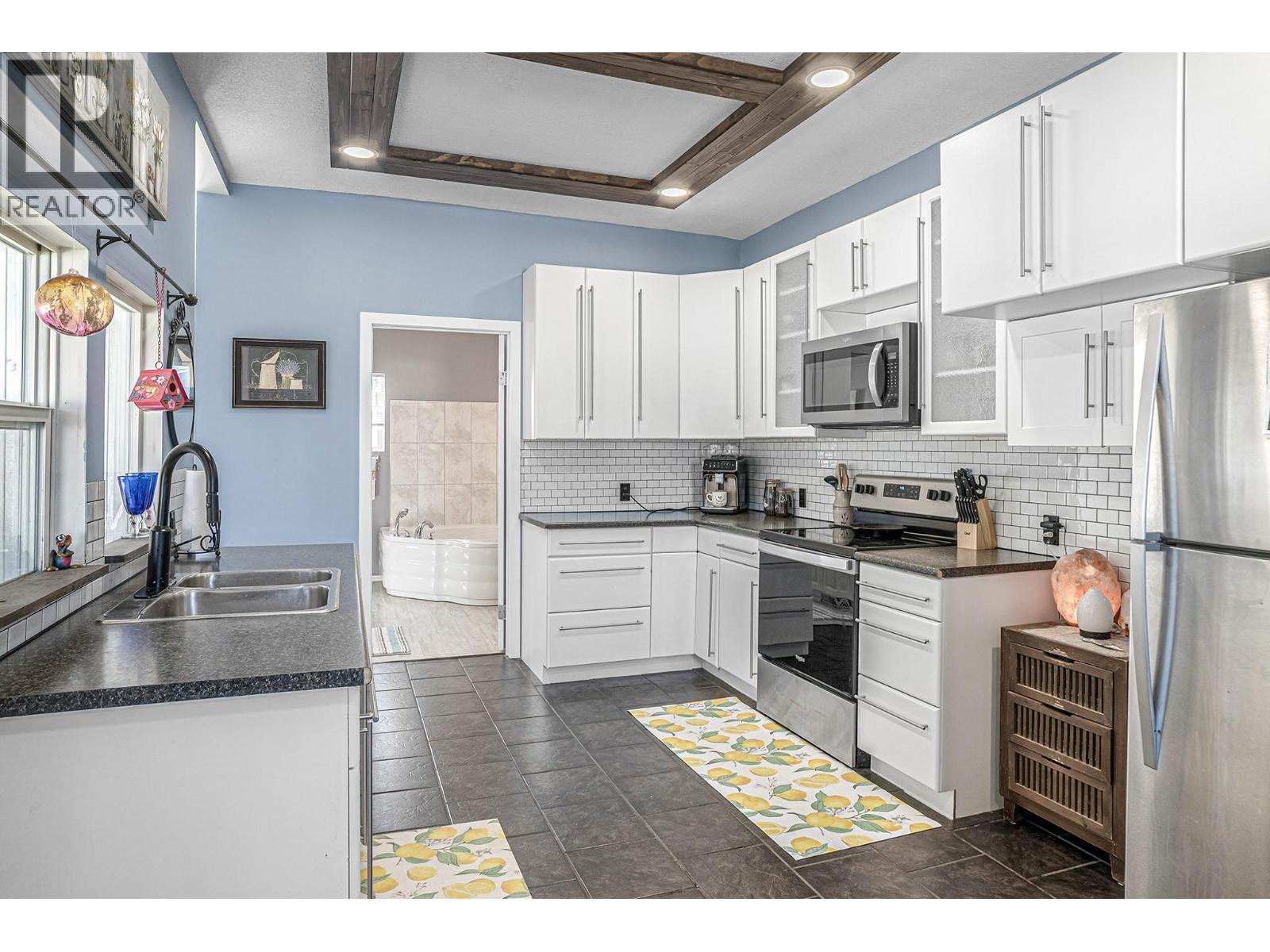 432 9th Avenue S - 4