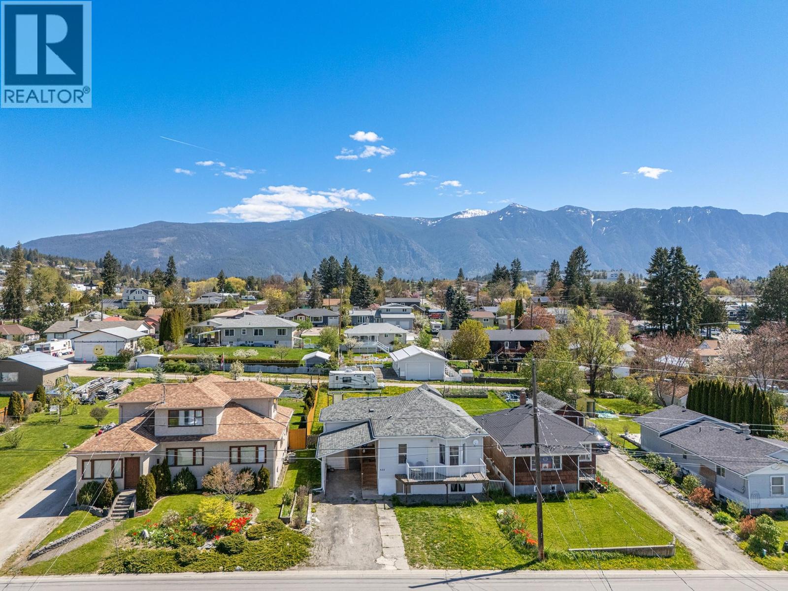 432 9th Avenue S - 24
