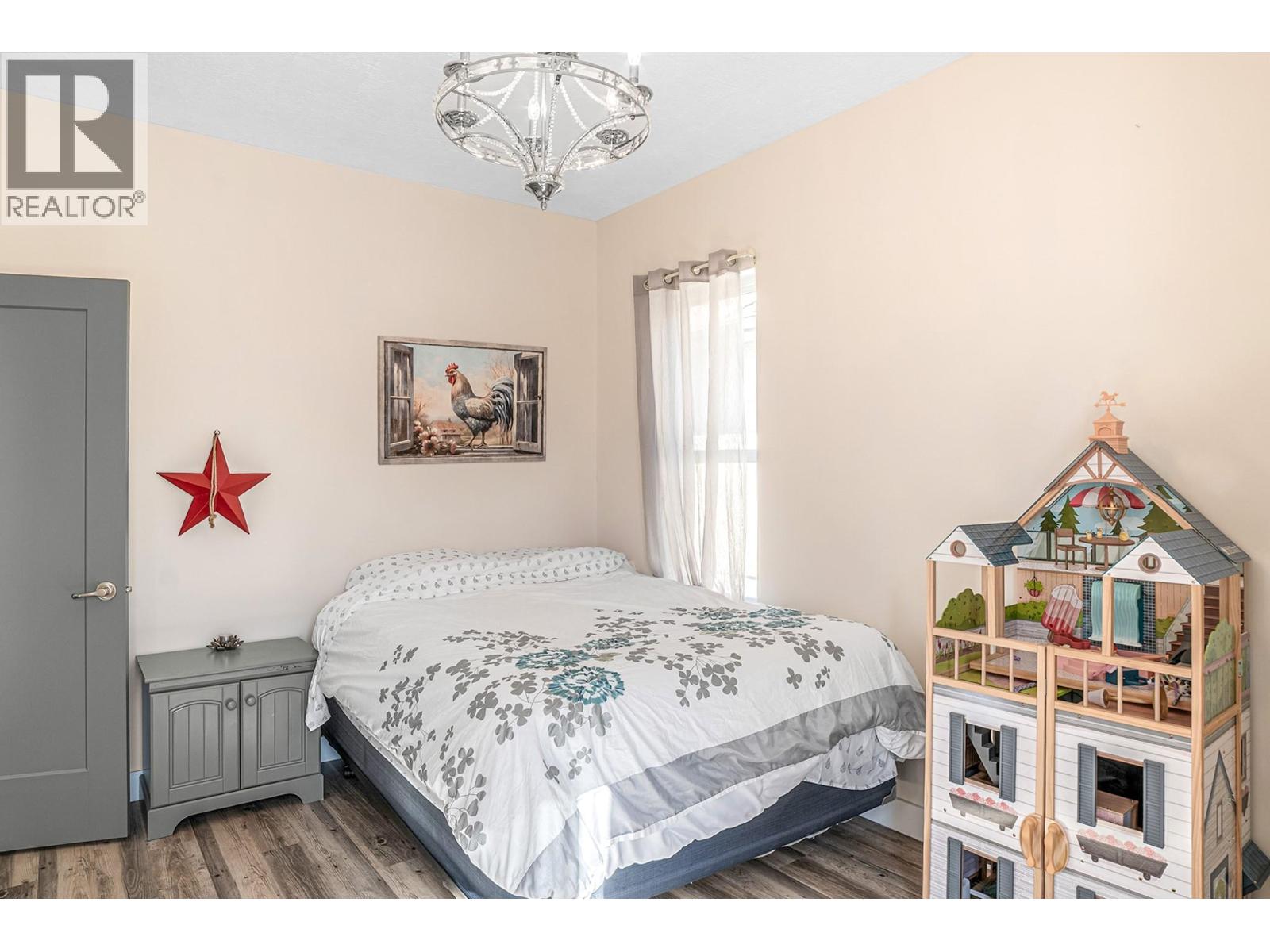 432 9th Avenue S - 12