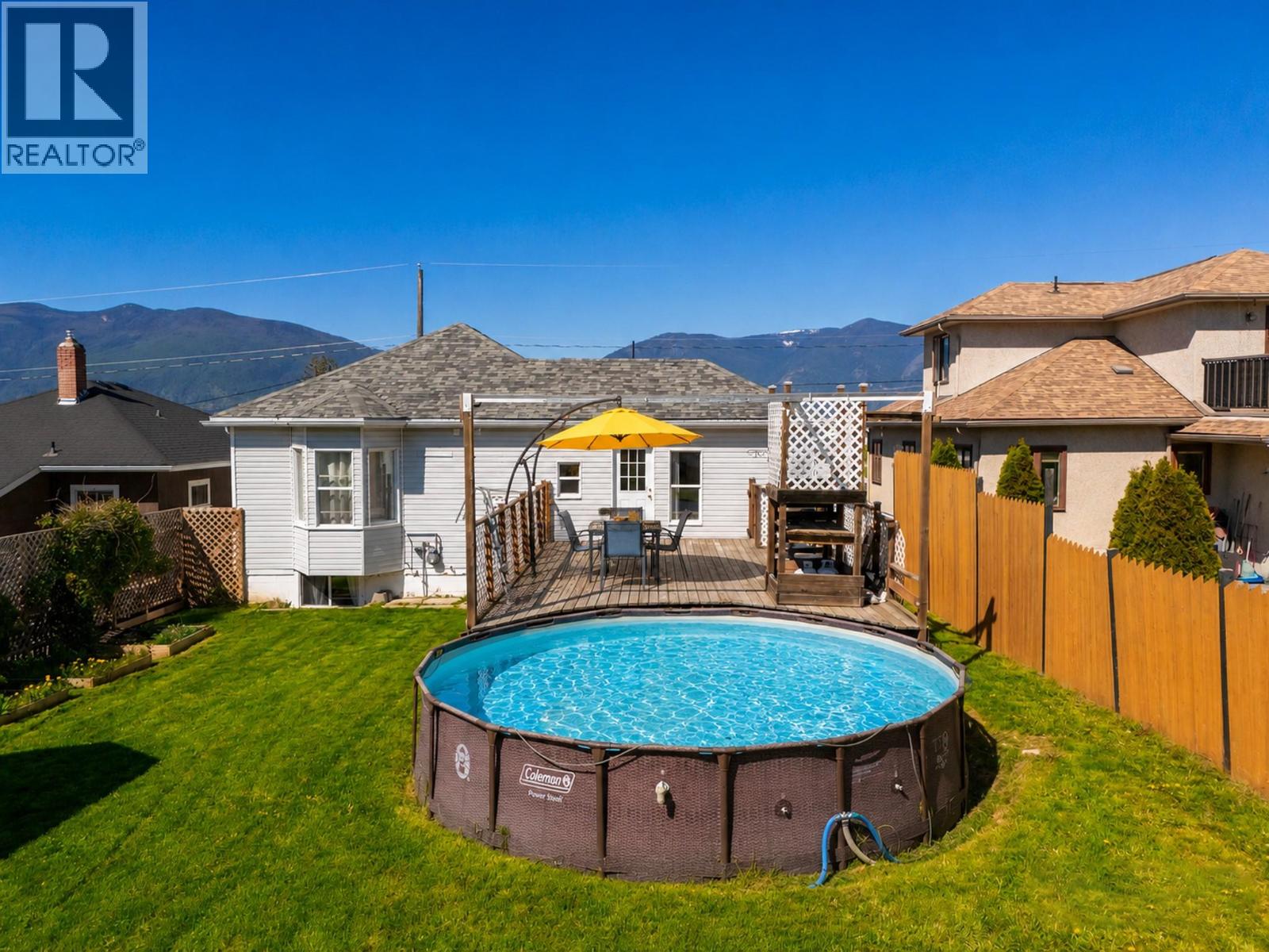 432 9th Avenue S - 1