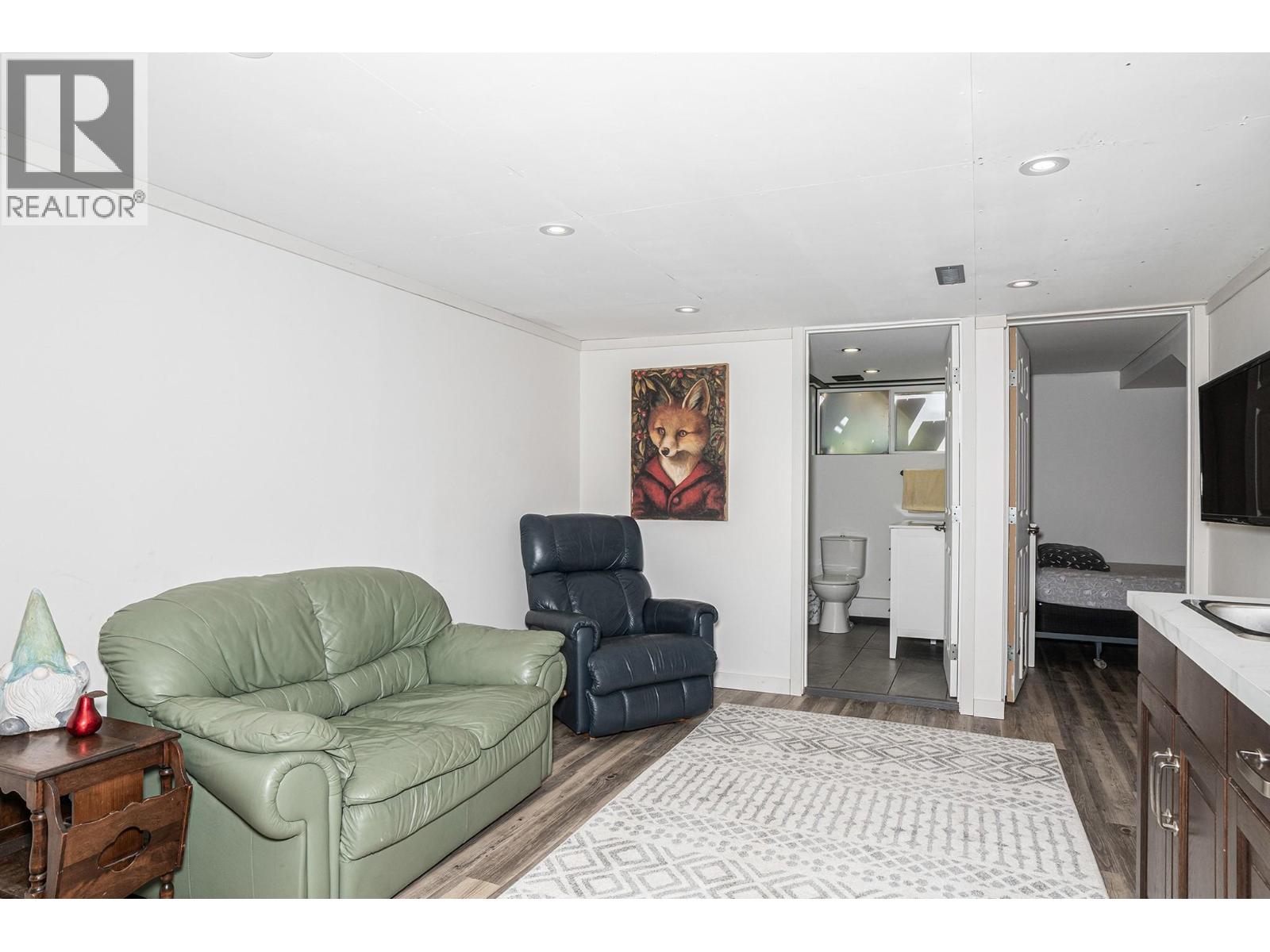 432 9th Avenue S - 19