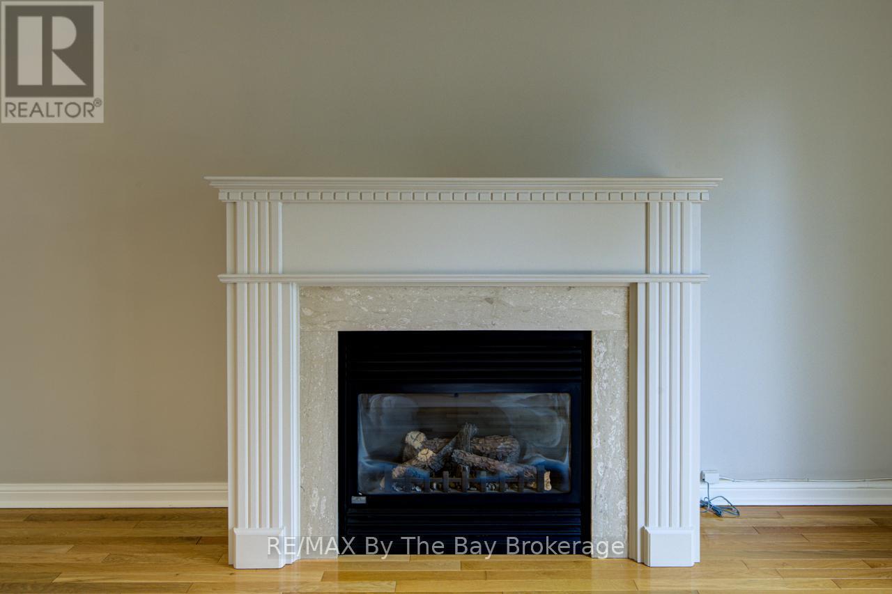 39 ROSE VALLEY WAY - 12
