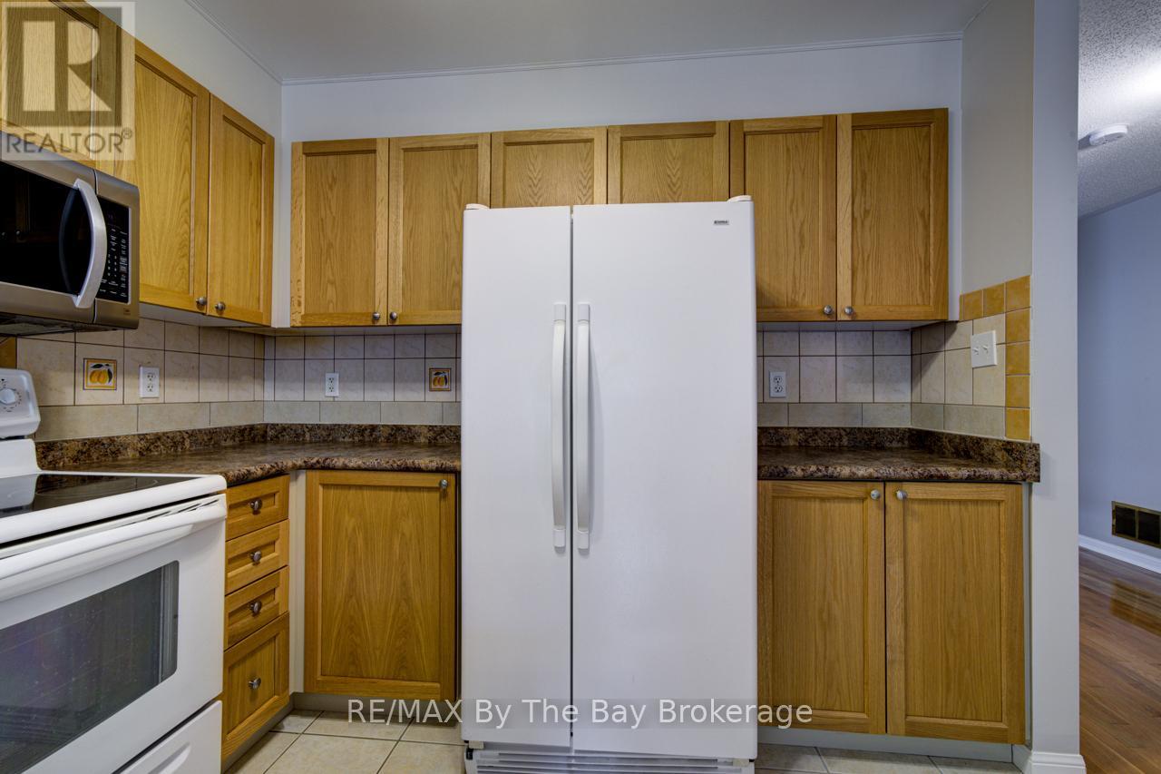 39 ROSE VALLEY WAY - 23