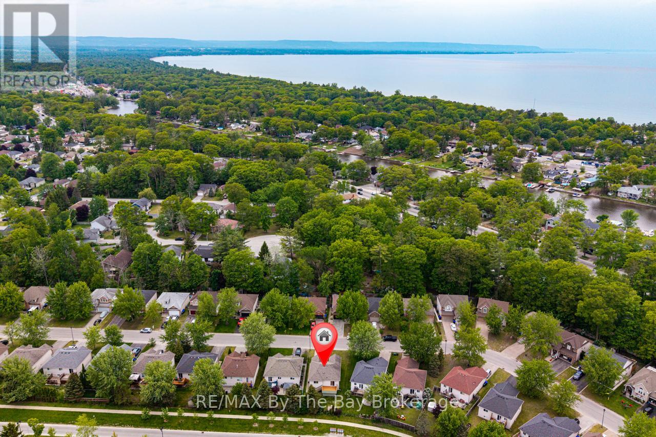39 ROSE VALLEY WAY - 32