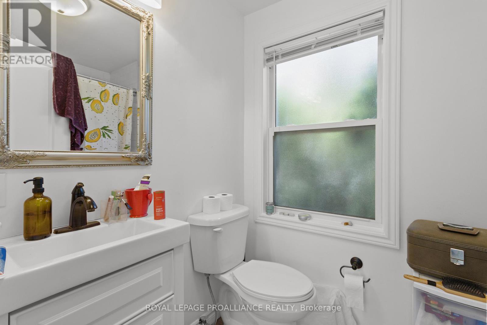 99 CHATHAM STREET - 24