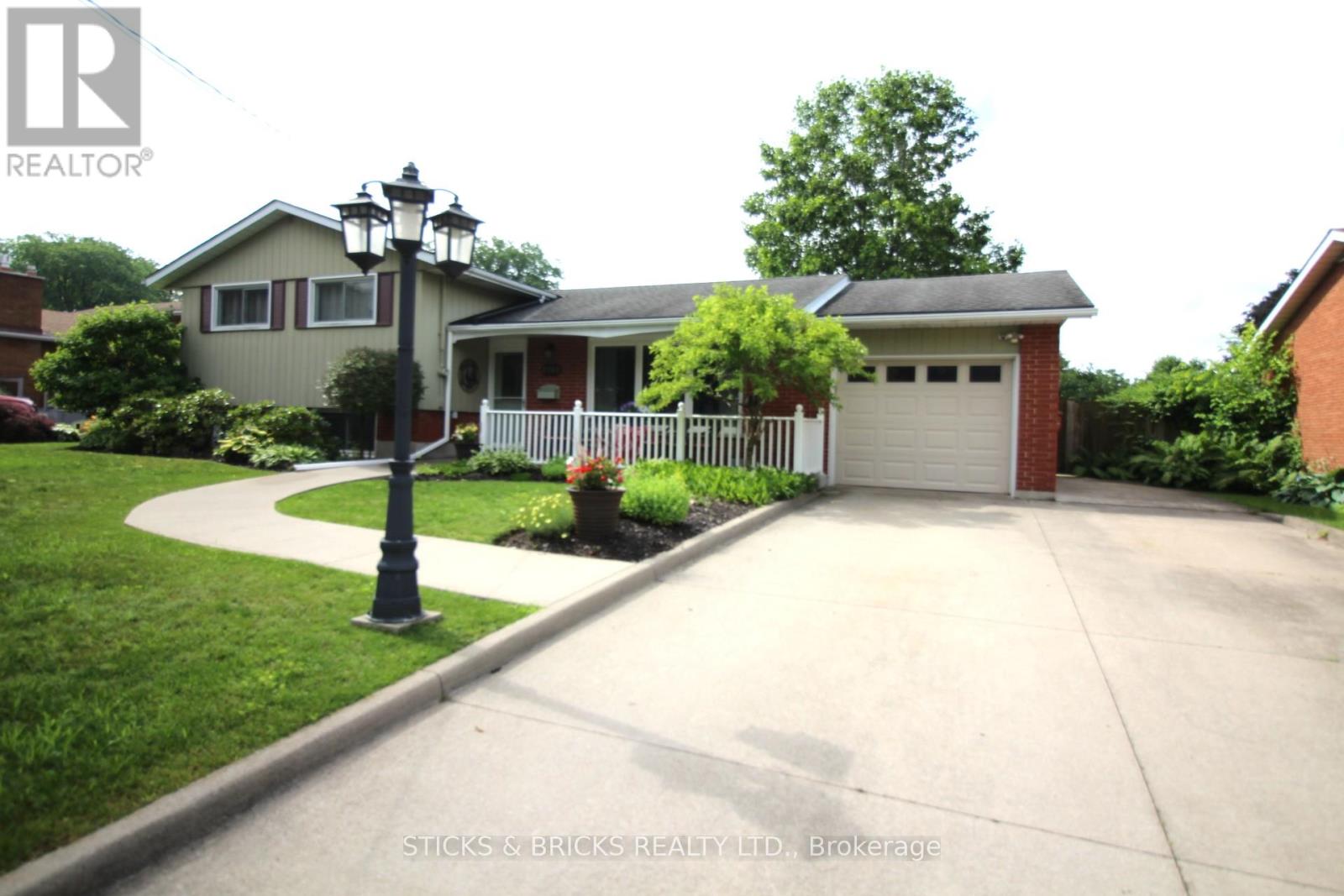 6762 CHERRYGROVE ROAD - 1