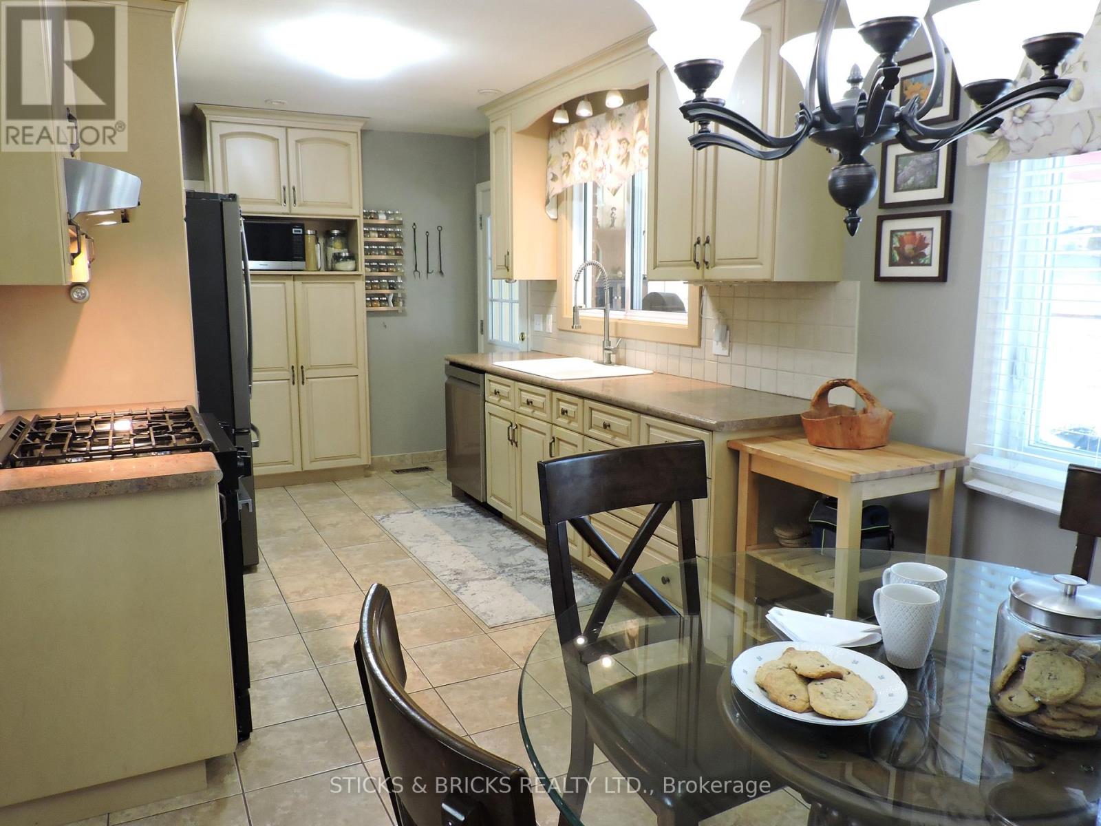6762 CHERRYGROVE ROAD - 12