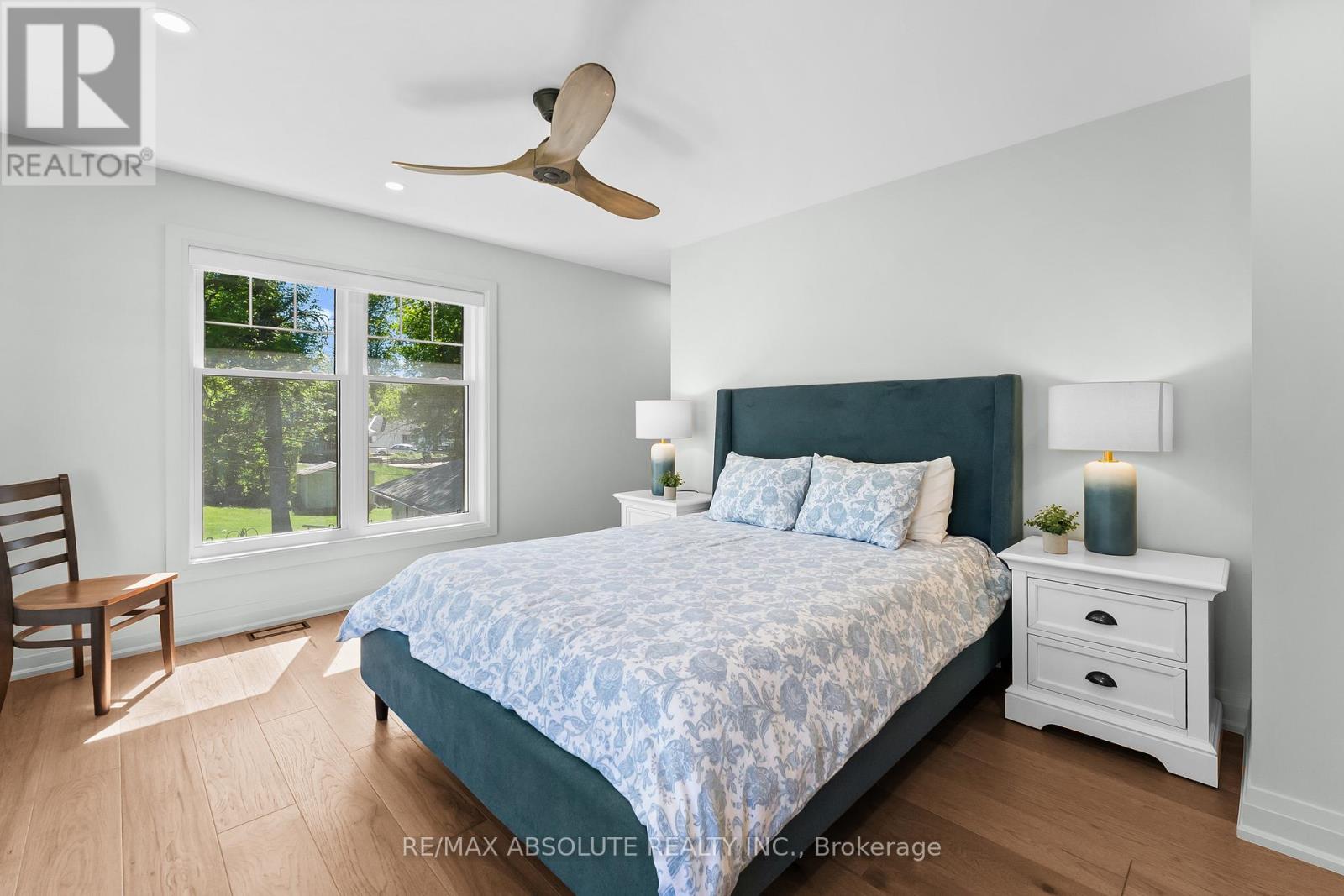 664 CARUSO CIRCLE - 30