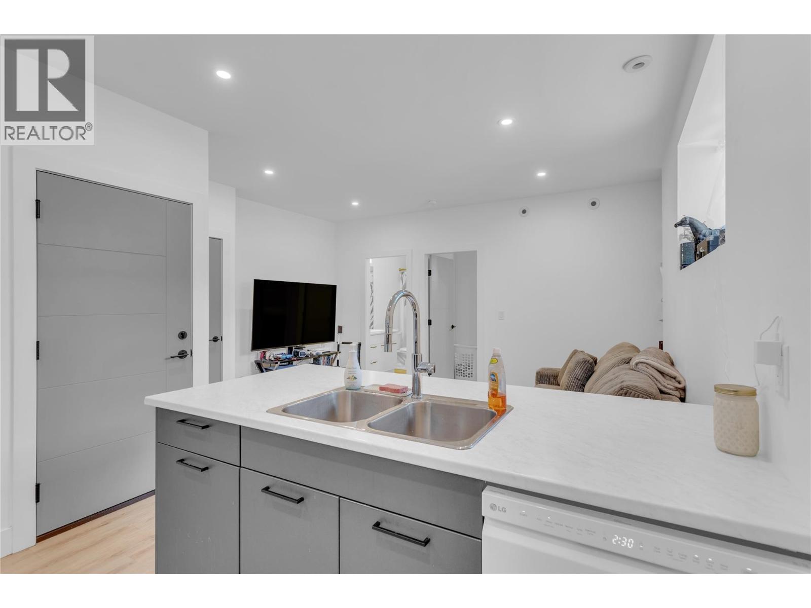 4214 33 Street - 22